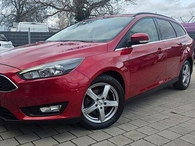 Gebraucht Ford Focus 125 PS (91 kW) 2018 Rot Limousine