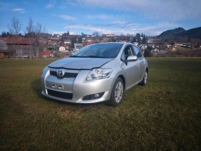 Gebraucht Toyota Auris 125 PS (91 kW) 2007 Silber Kleinwagen