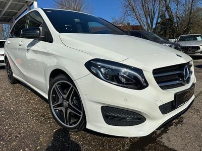 Gebraucht Mercedes B200 AMG line 136 PS (100 kW) 2015 Weiß Van / Kleinbus