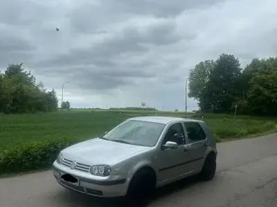 Brugt VW Golf III Basis 75 HK (55 kW) 1999 Grå Sedan