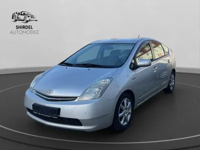 Gebraucht Toyota Prius Executive 77 PS (56 kW) 2006 Silber Kleinwagen