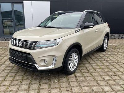 Gebraucht Suzuki Vitara 102 PS (75 kW) 2023 Beige SUV