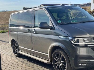 Gebraucht VW Multivan 204 PS (150 kW) 2021 Grau Van