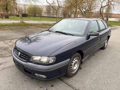 Usado Renault Safrane 136 HP (100 kW) 1997 Azul Citadino