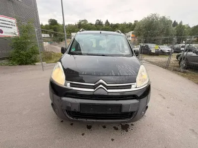 Gebraucht Citroën Berlingo Attraction 75 PS (55 kW) 2013 Lack onyx schwarz Van / Kleinbus
