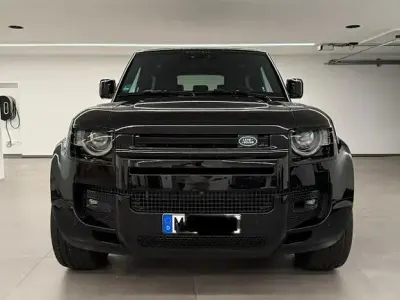 Gebraucht Land Rover Defender SE Dynamic 300 PS (220 kW) 2025 Schwarz SUV