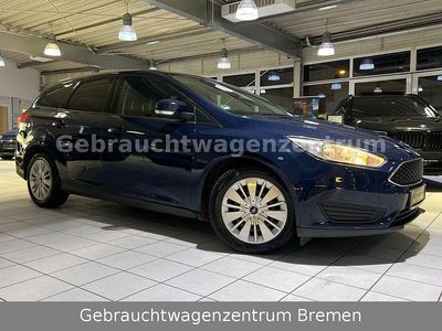 Gebraucht Ford Focus Trend 125 PS (91 kW) 2015 Blau Limousine