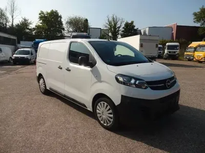 Gebraucht Opel Vivaro-e Combi Edition 120 PS (88 kW) 2023 Weiß Van / Kleinbus