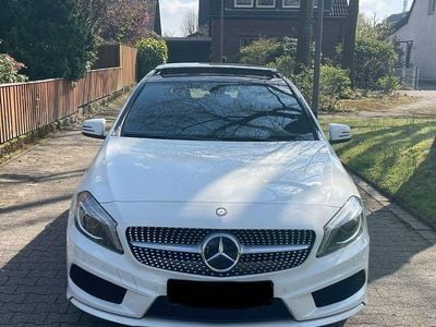 Usata Mercedes A180 AMG 122 CV (89 kW) 2015 Bianco Berlina