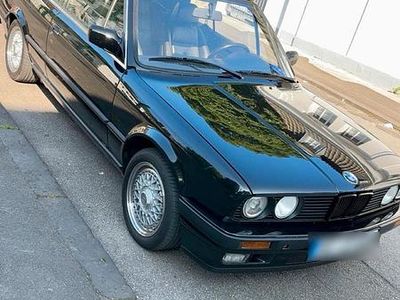 Gebraucht BMW 320 Cabriolet 129 PS (94 kW) 1991 Schwarz Cabrio