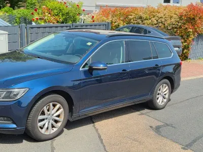 Gebraucht VW Passat Comfortline 150 PS (110 kW) 2015 Blau Kombi