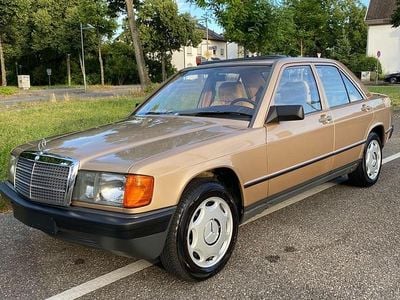 Usata Mercedes 190 122 CV (89 kW) 1986 Berlina