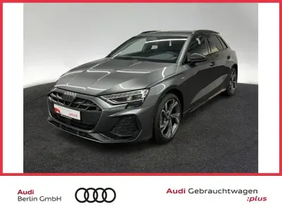 Gebraucht Audi A3 Sportback e-tron Comfort 204 PS (150 kW) 2026 Daytonagrau perleffekt Kleinwagen