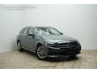 Gebraucht Mercedes C220 Avantgarde 194 PS (142 kW) 2019 Selenitgrau metallic (metallic) Kombi