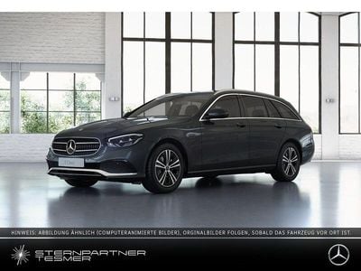 Grau Gebraucht 2022 Mercedes E220 Avantgarde Limousine | 34.870 € (Guter Preis)