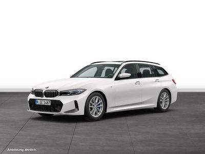 Weiß Gebraucht 2025 BMW 330 M Sport Kombi | 56.550 € (Etwas zu teuer)