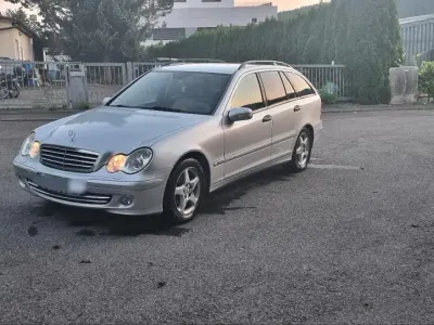 Gebraucht Mercedes C180 142 PS (104 kW) 2005 Silber Kombi