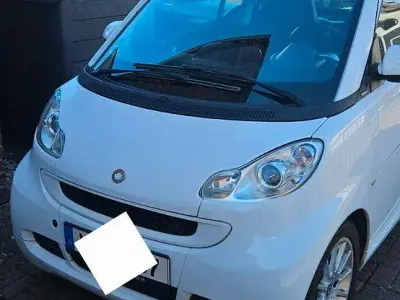 Gebraucht Smart ForTwo Coupé 71 PS (52 kW) 2011 Weiß Coupé