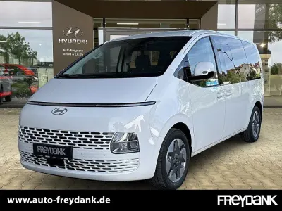 Gebraucht Hyundai Staria Prime 224 PS (164 kW) 2025 Creamy white Van / Kleinbus