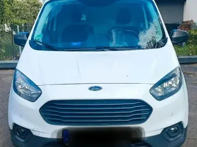 Gebraucht Ford Transit 102 PS (75 kW) 2021 Weiß Van / Kleinbus