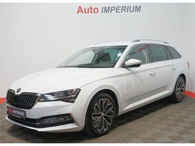 Begagnad Skoda Superb LAURIN & KLEMENT 200 HK (147 kW) 2023 Vit Kombi