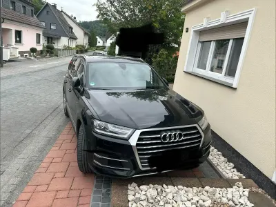 Gebraucht Audi Q7 Ambiente 272 PS (200 kW) 2015 Schwarz SUV