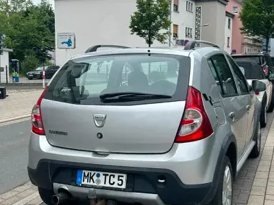 Gebraucht Dacia Sandero Stepway 84 PS (61 kW) 2011 Grau Limousine