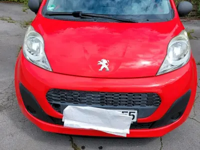 Gebraucht Peugeot 107 68 PS (50 kW) 2012 Rot Kleinwagen