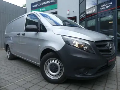 Gebraucht Mercedes Vito 130 PS (95 kW) 2021 Silber Van