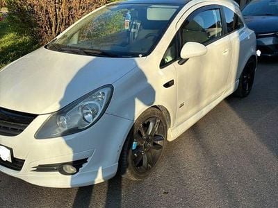 Usata Opel Corsa Color Edition 101 CV (74 kW) 2010 Bianco Utilitaria
