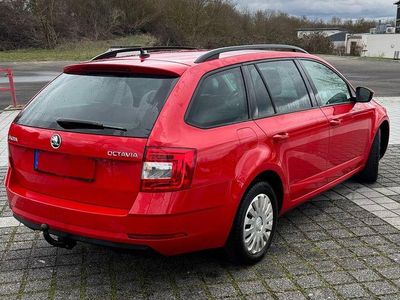 Gebraucht Skoda Octavia Style 116 PS (85 kW) 2019 Rot Kombi