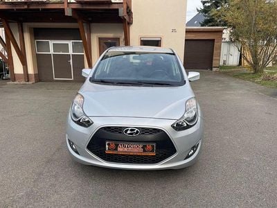 Gebraucht Hyundai ix20 90 PS (66 kW) 2015 Silber Kleinwagen