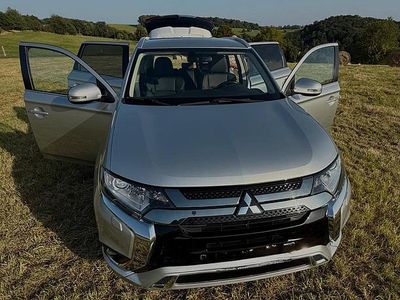 Mitsubishi Outlander P-HEV
