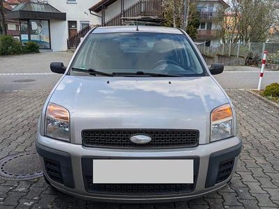 Second-hand Ford Fusion 80 CP (58 kW) 2005 Negru Hatchback