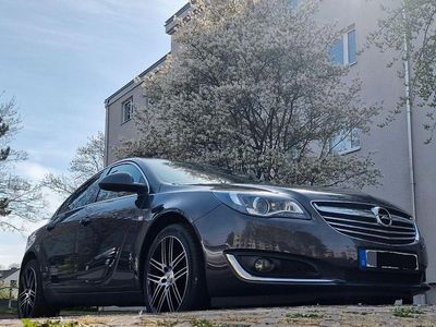 Gebraucht Opel Insignia Sport 140 PS (102 kW) 2014 Grau Limousine
