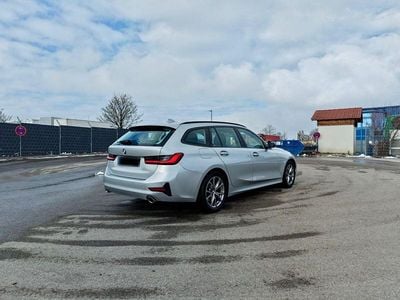 Gebraucht BMW 320 Sport Line 190 PS (139 kW) 2021 Silber Kombi