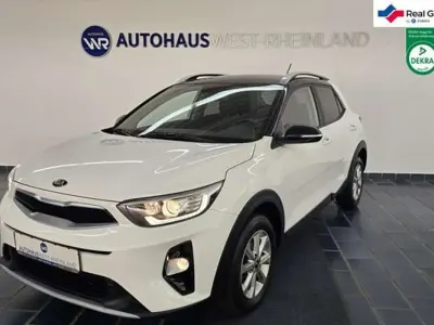 Usata Kia Stonic Vision 84 CV (61 kW) 2020 Bianco SUV