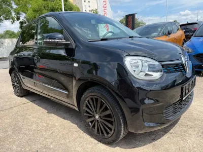 Gebraucht Renault Twingo Urban Night 60 kW (82 PS) 2022 Schwarz Kleinwagen