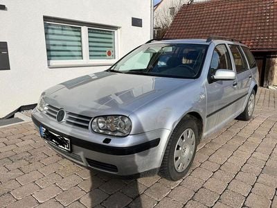 Silber Gebraucht 2002 VW Golf IV Basis Kombi | 1.900 € (Fairer Preis)