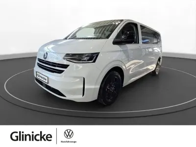 Gebraucht VW Caravelle Life 150 PS (110 kW) 2026 Weiß Van