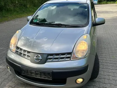 Usata Nissan Note 88 CV (64 kW) 2007 Argento Utilitaria