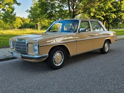 Gebraucht Mercedes W115 95 PS (69 kW) 1975 Beige Limousine