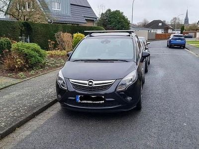 Schwarz Gebraucht 2015 Opel Zafira Van / Kleinbus | 5.500 €
