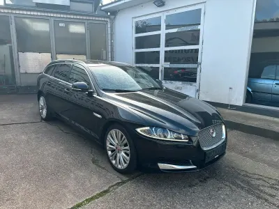 Usata Jaguar XF Sportbrake 241 CV (177 kW) 2015 Nero Station wagon