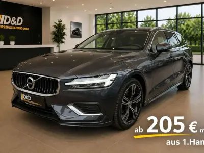 Gebraucht Volvo V60 Inscription 250 PS (183 kW) 2019 Grau Kombi