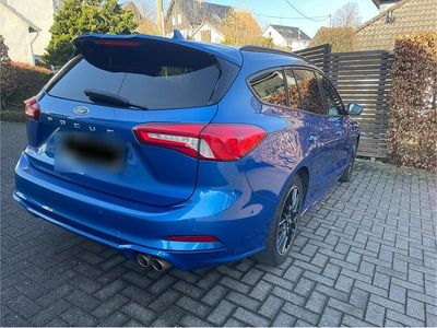 Second-hand Ford Focus ST-Line 182 CP (133 kW) 2019 Albastru Break