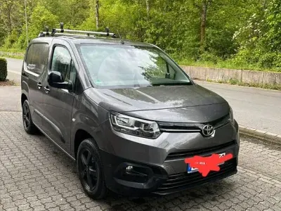 Gebraucht Toyota Proace City City 102 PS (75 kW) 2022 Grau Van / Kleinbus