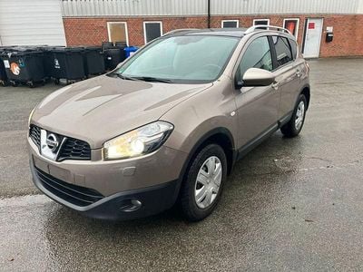 Grau Gebraucht 2012 Nissan Qashqai Visia SUV | 3.900 € (Fairer Preis)