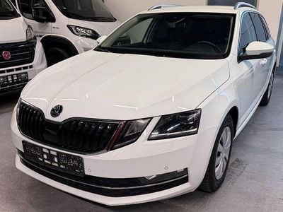 Weiß Gebraucht 2018 Skoda Octavia Style Kombi | 9.999 € (Guter Preis)