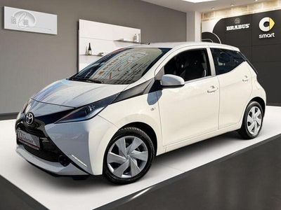 Usata Toyota Aygo X-play 69 CV (50 kW) 2017 Bianco Utilitaria